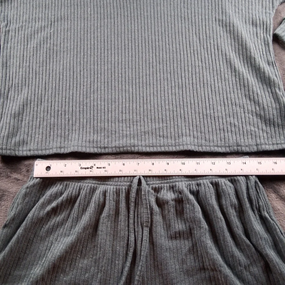 NWOT Unbranded Ribbed Knit Lounge Set  XL Green Henley Top & Shorts Loungewear